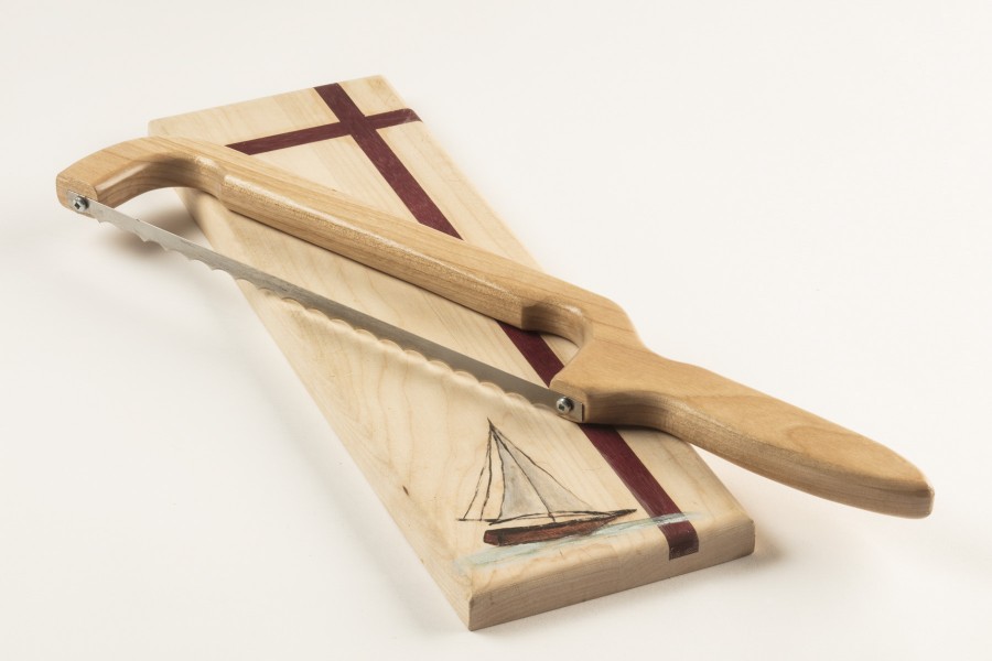 planche-et-couteau-a-pain